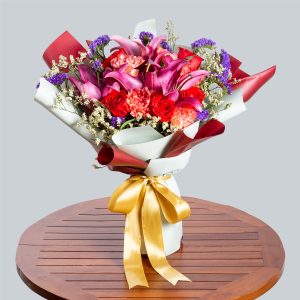 Mother’s Beauty Dazzling Carnation Bouquets in Singapore โ Mother's Beauty- Prince Flower Shop