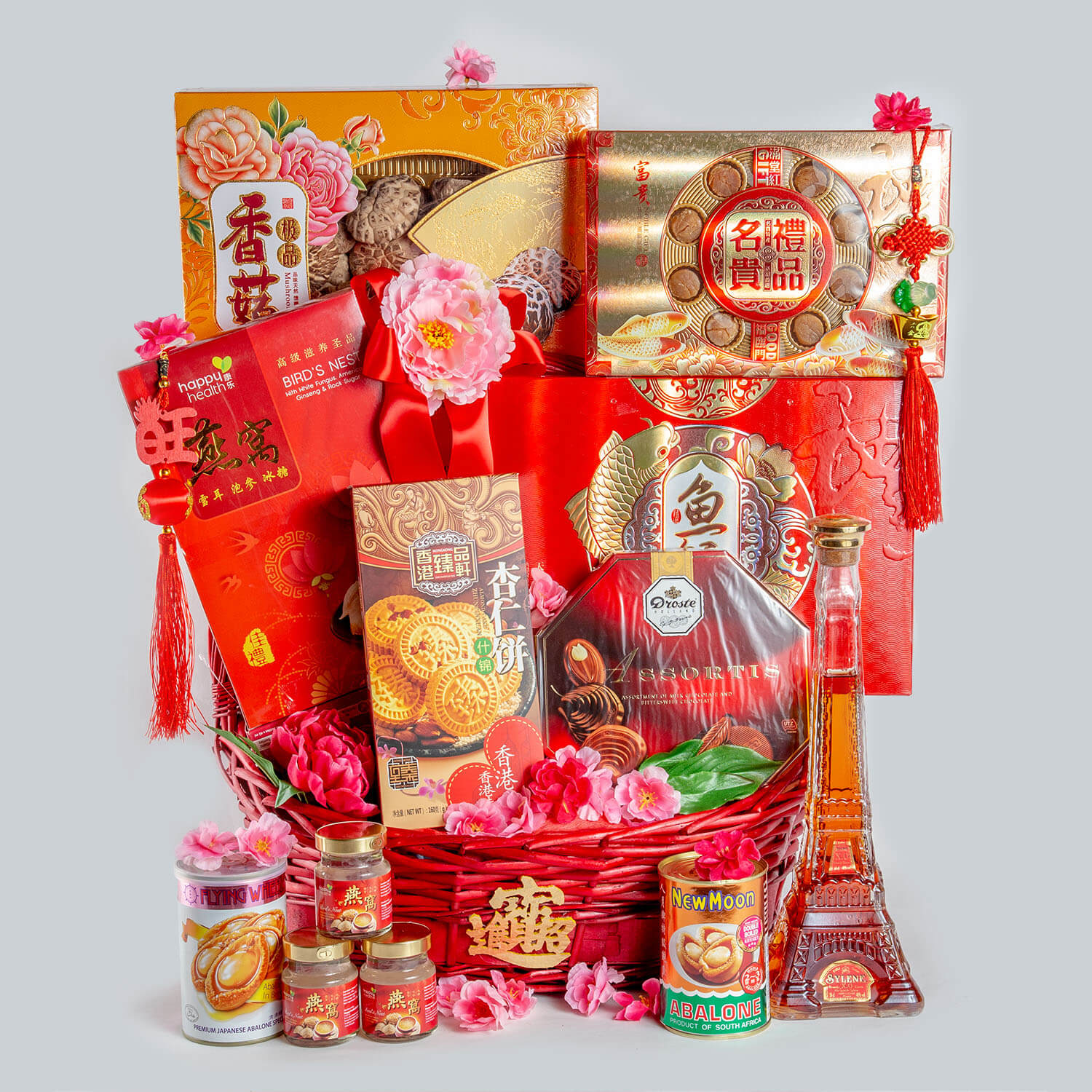 Gratitude Unwrapped: The Power of Thank You Hampers in Singaporean Relationships!