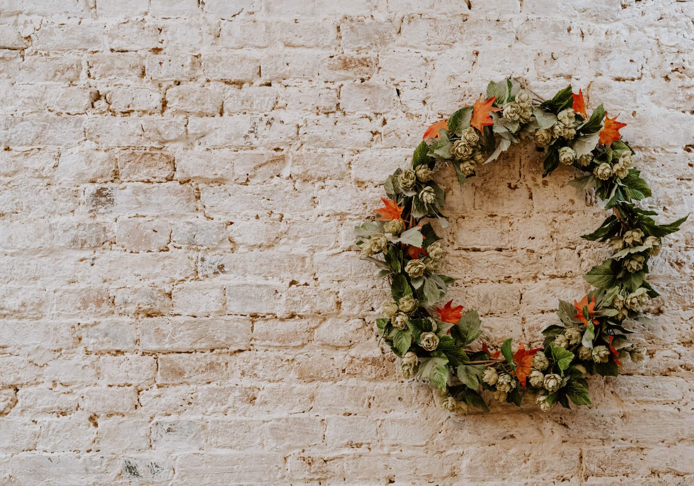Things to Consider While Choosing a Funeral Wreath in Singapore