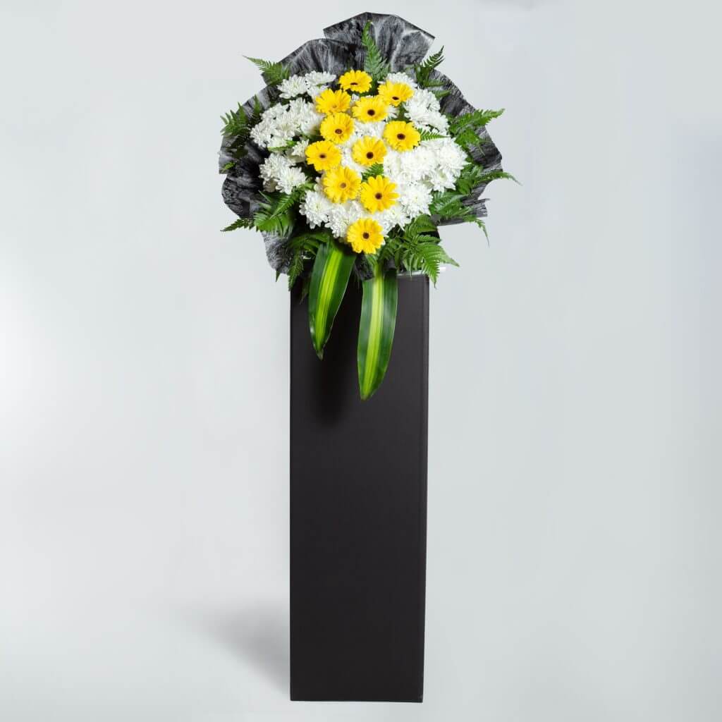 Best Funeral Wreath in Singapore - Simple Condolence Wreath – Prince Flower Shop