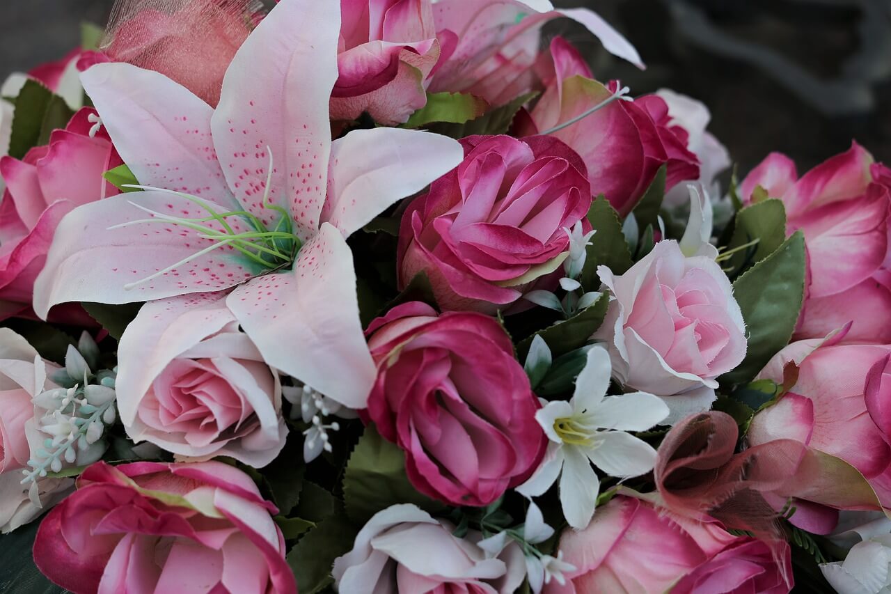 Here’s why flowers can be a great way to honour the deceased