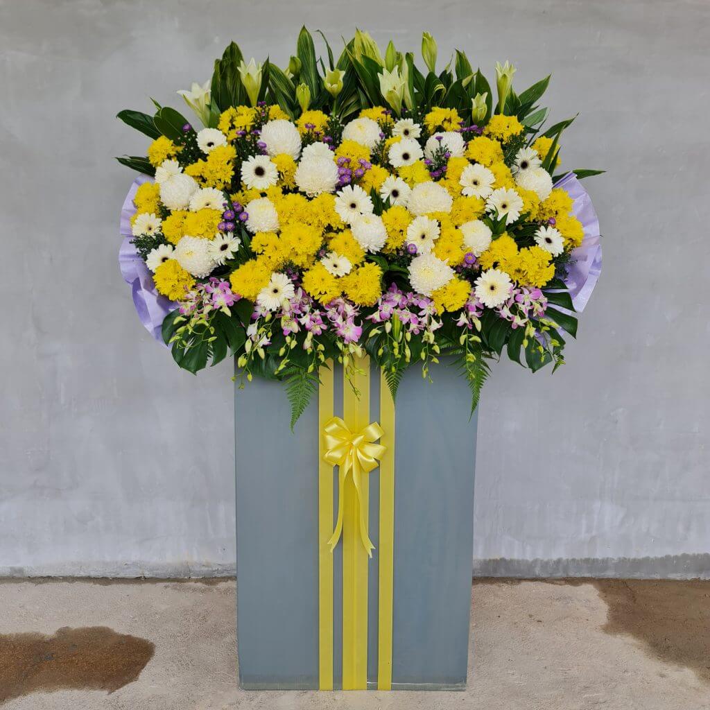 Remembrance Wreath Stand - Funeral Flower - Prince's Flower Shop