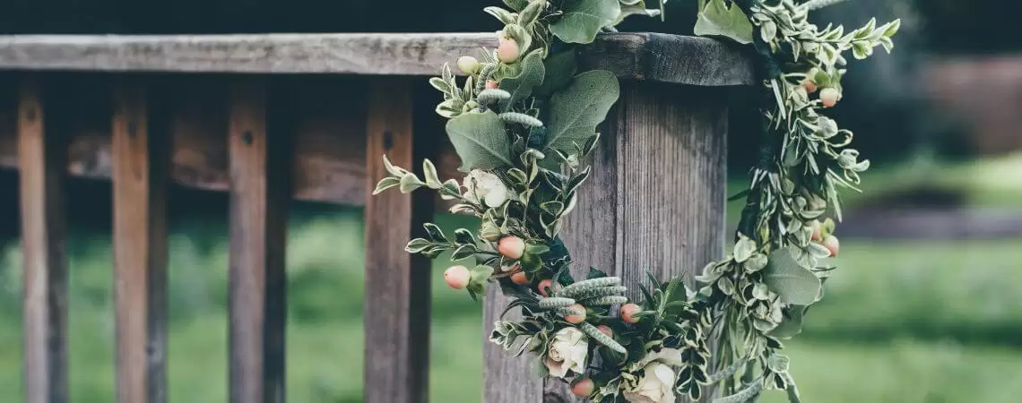 Our Top 3 Picks for the Best Condolence Flower Stands