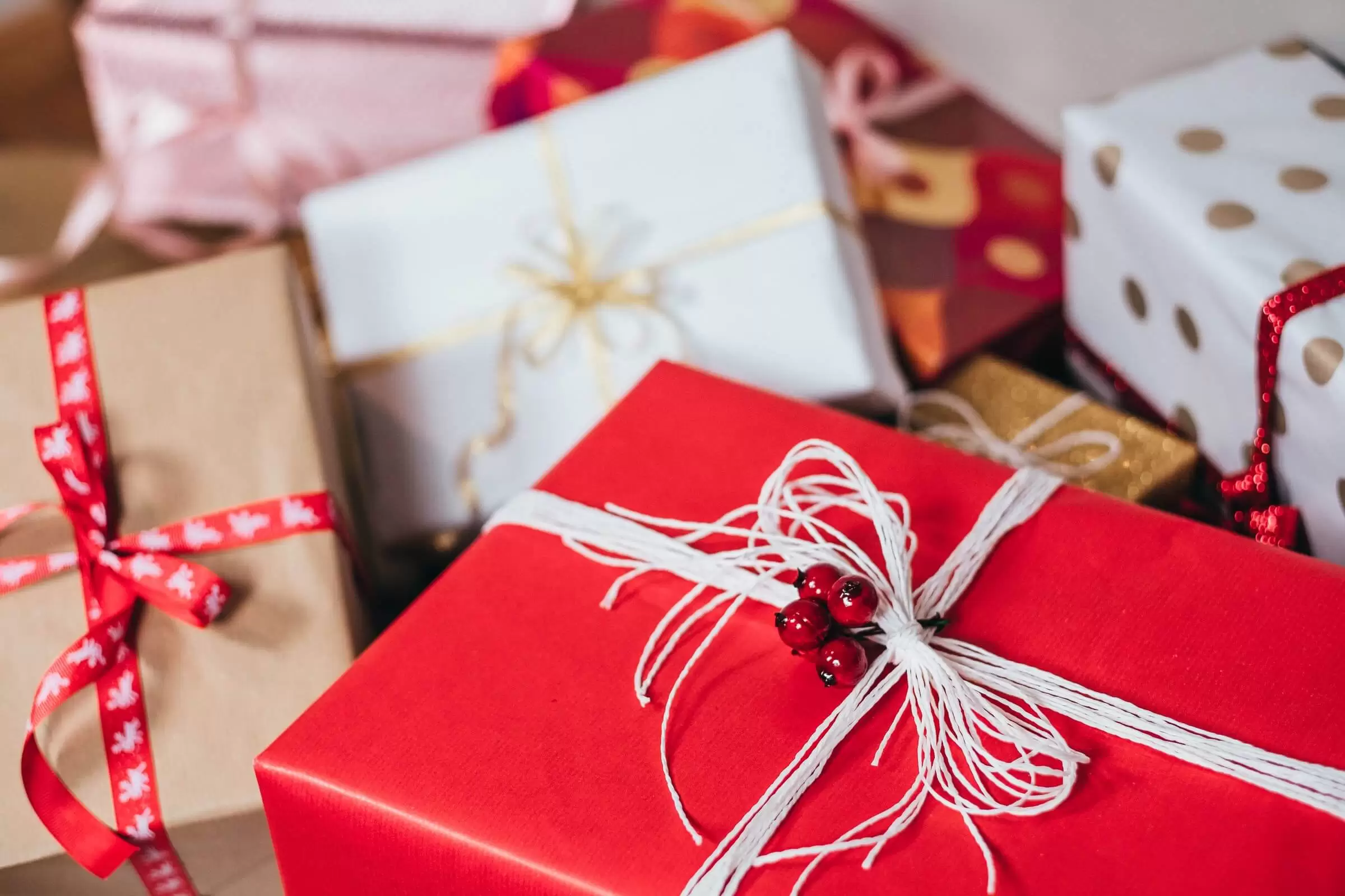 Best Baby Gifts and New Born Hamper Ideas in Singapore to Say Congratulations