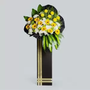 Leading Funeral Wreath Delivery in Singapore – Lenity Wreath – Prince Flower Shop