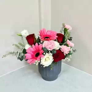 Spring Flower Fling Table Arrangement - Prince Flower Shop - Mother's Day Arrangement